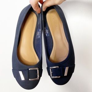 Nautica Giande Buckle Peacoat professional Navy Flats